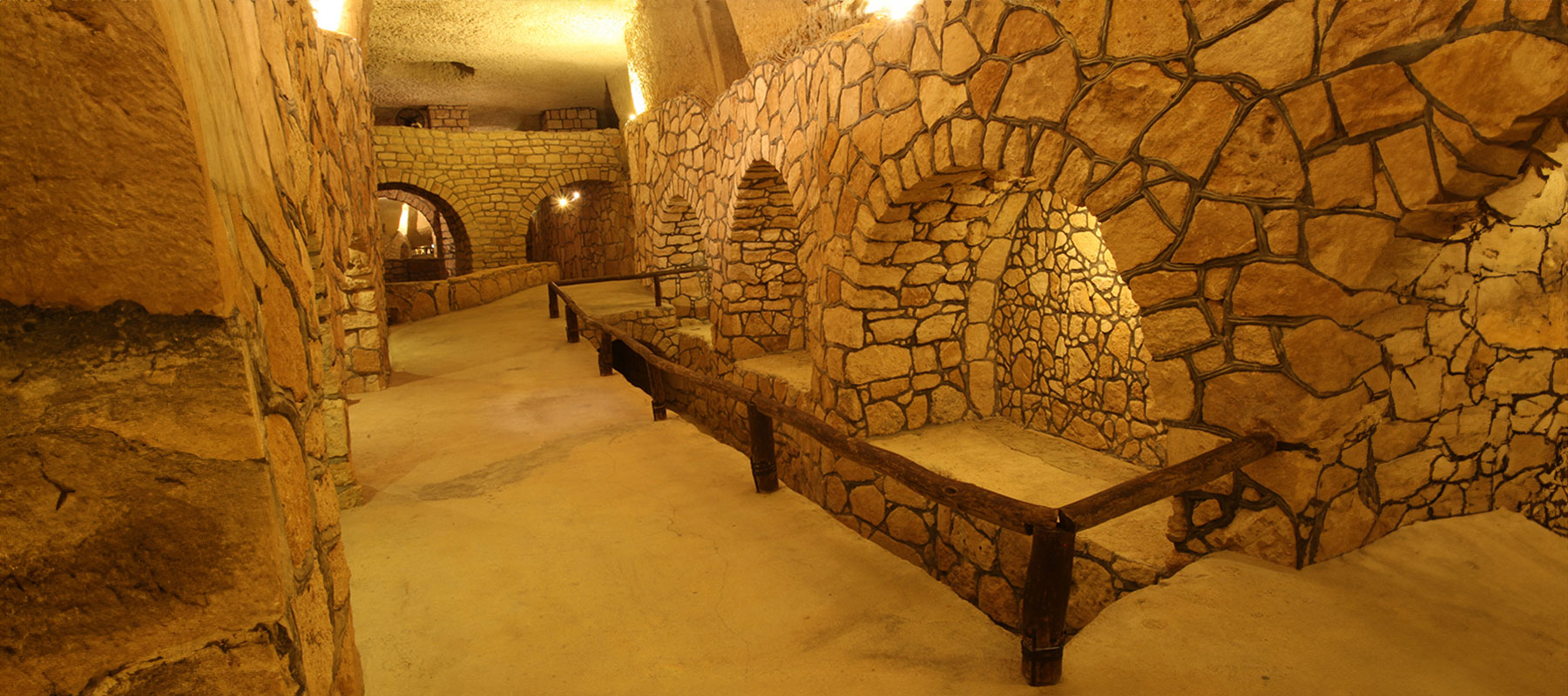 About the marvel of the ancient underground city Kariz kish